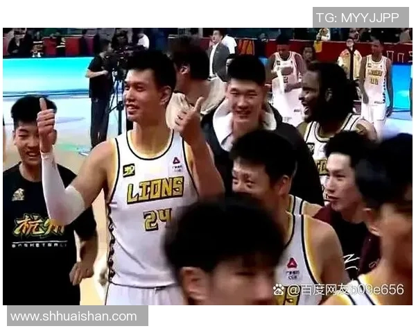 CBA广厦对阵北京精彩比分揭晓赛季激战引发球迷热议